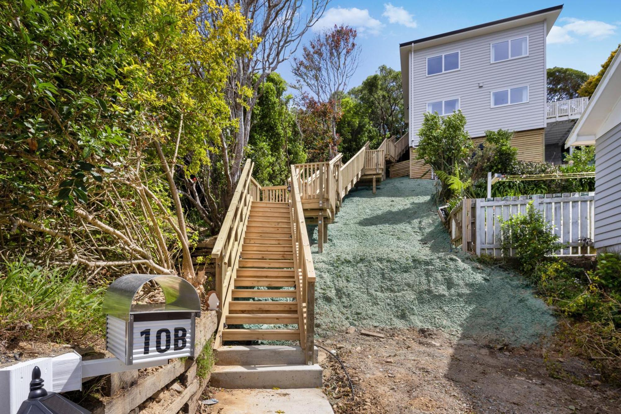 Stunning View, Privacy, Close To Ferry & Brand-New Wellington Exterior photo